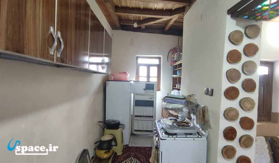نمای آشپزخانه خانه بومی مشتی ببا - سواد کوه - لفور - روستای قاضی کلا